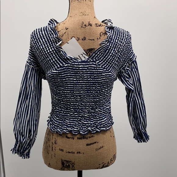 Zara bloggers fave smocked crop top - Picture 10 of 16